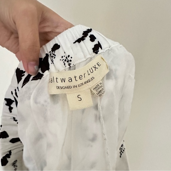 Saltwater Luxe Animal Print Cuffed Dress Shorts - Picture 7 of 9